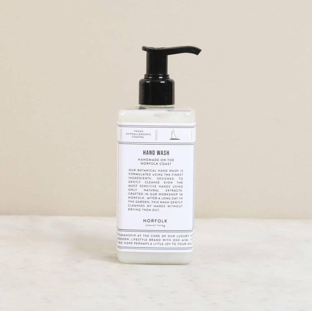 NEW* Natural Hand Wash - En Plein Air 300ml